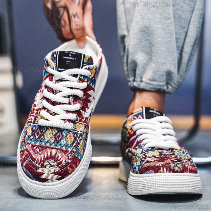 Mens Fashion Show - Sepatu Kanvas Pria Fashion Sandal Kasual