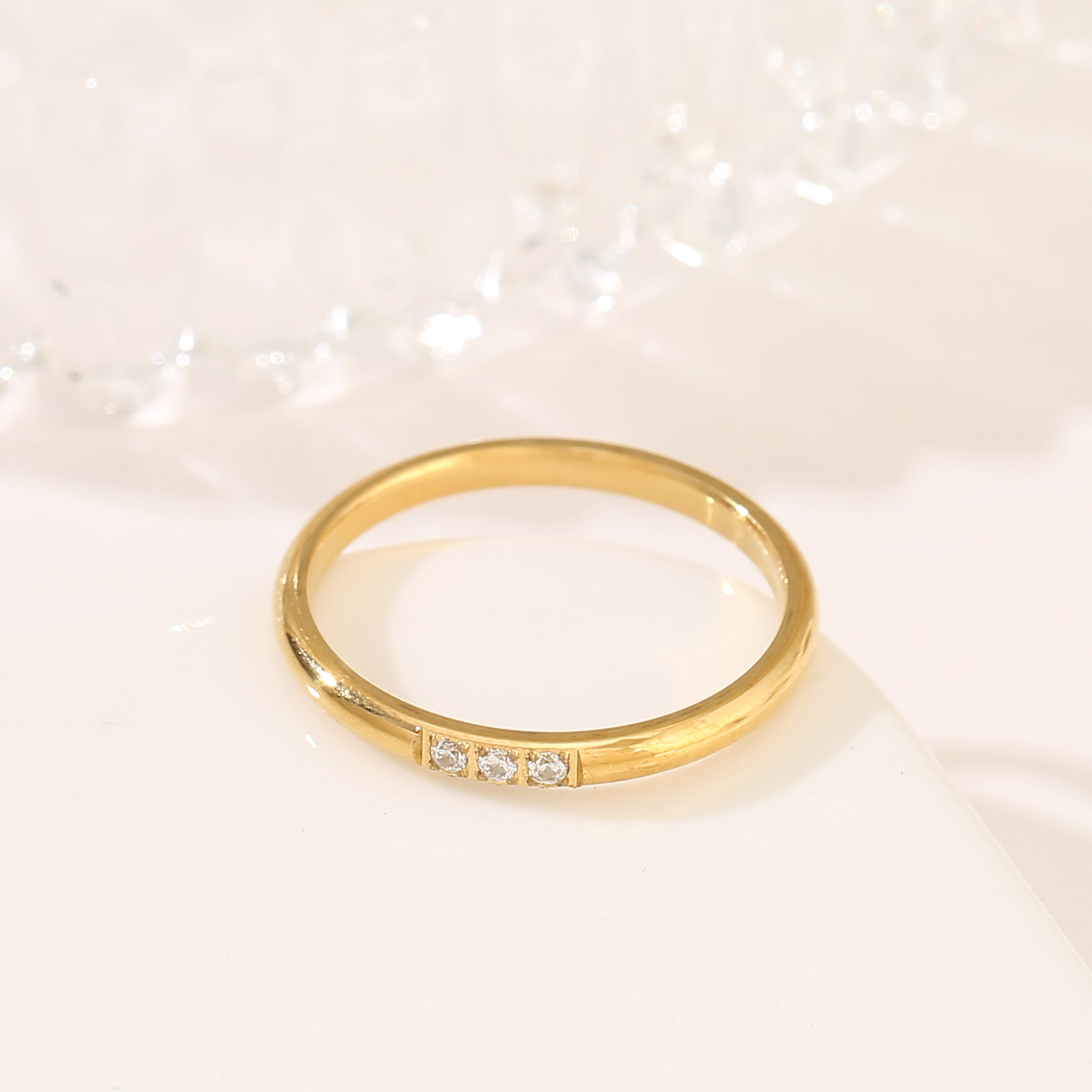 Cincin Zirkon Putih Royal Baja - Men'S Fashion Today ulasan dan harga